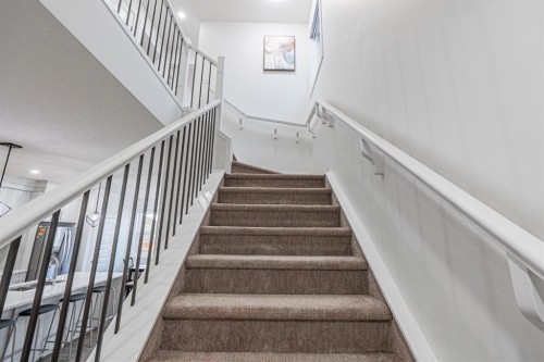 112 Midtown Close Sw, Airdrie, AB - Indoor Photo Showing Other Room