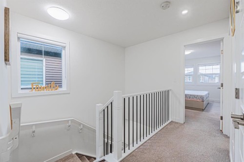 112 Midtown Close Sw, Airdrie, AB - Indoor Photo Showing Other Room