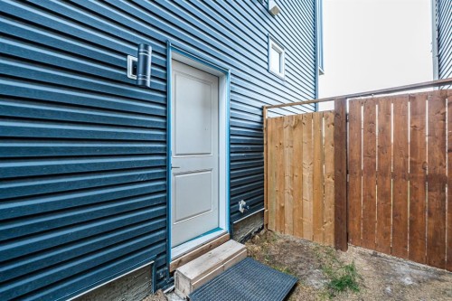 112 Midtown Close Sw, Airdrie, AB - Outdoor