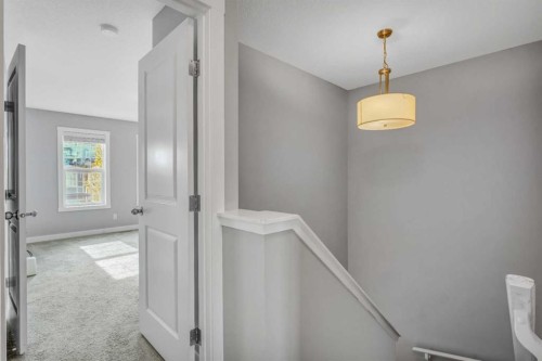 315 Hillcrest Drive Sw, Airdrie, AB - Indoor Photo Showing Other Room