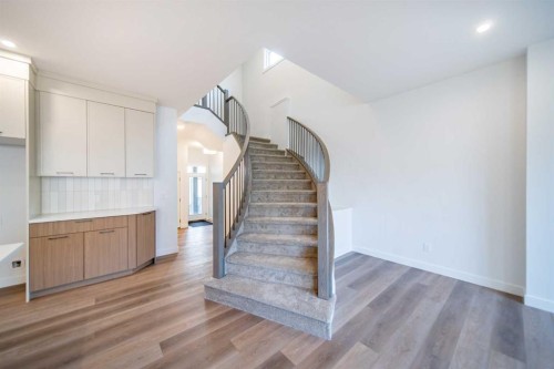 73 Royston Grove Nw, Calgary, AB - Indoor Photo Showing Other Room