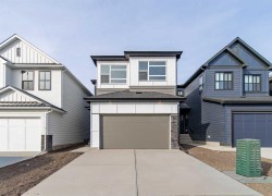 73 Royston Grove NW Calgary, AB T3L 0M3