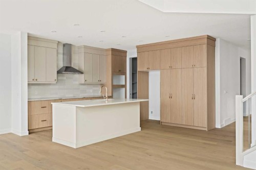 529 Lucas Way Nw, Calgary, AB - Indoor Photo Showing Kitchen