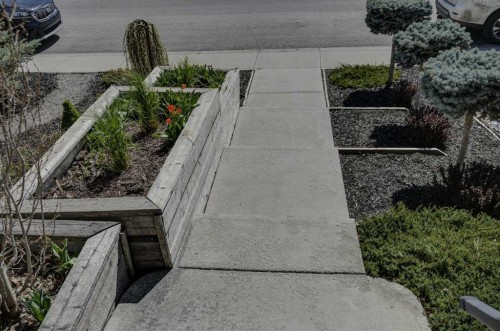 78 Marquis Heights Se, Calgary, AB - Outdoor