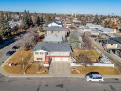 3812 33 Avenue SW Calgary, AB T3E 0X6