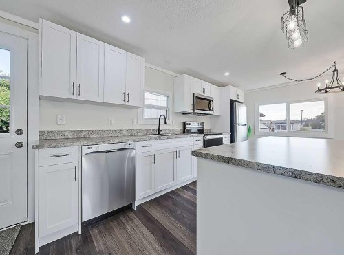 130 Sunset Way Ne, High River, AB 