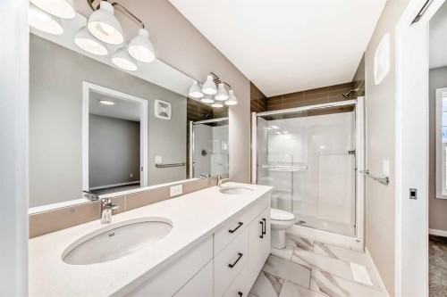 1168 Mahogany Boulevard Se, Calgary, AB - Indoor Photo Showing Bathroom