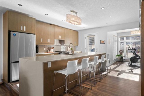 1511 23 Avenue Sw, Calgary, AB - Indoor Photo Showing Other Room