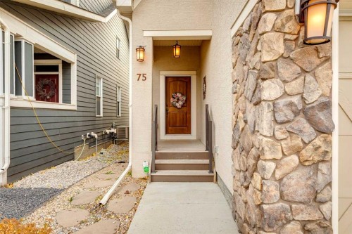 75 Masters Rise Se, Calgary, AB - Outdoor