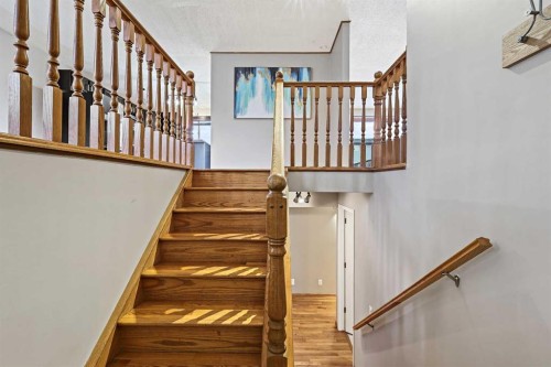 128 Ventura Way Ne, Calgary, AB - Indoor Photo Showing Other Room