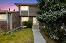 13-14736 Deerfield Drive SE Calgary, AB T2J 5Y1