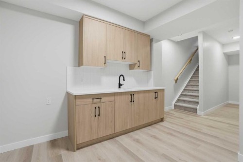 64 Buffaloberry Manor Se, Calgary, AB - Indoor