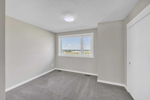 903-218 Sherwood Square Nw, Calgary, AB - Indoor Photo Showing Other Room