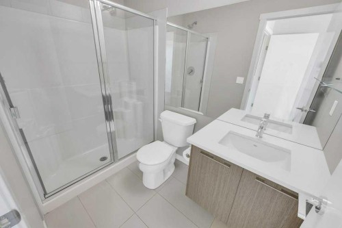 903-218 Sherwood Square Nw, Calgary, AB - Indoor Photo Showing Bathroom