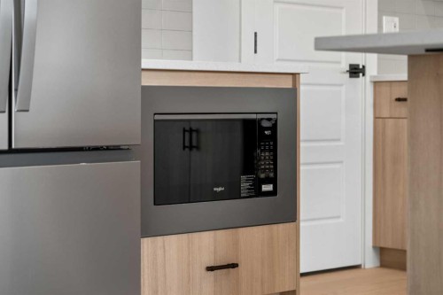 63 Creekstone Common Sw, Calgary, AB - Indoor