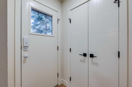 246 Cedarwood Park Sw, Calgary, AB - Indoor Photo Showing Other Room