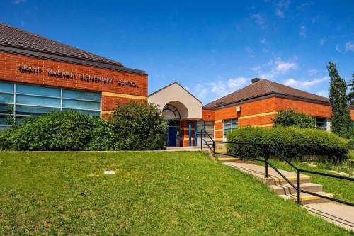 127 Falshire Way Ne, Calgary, AB - Outdoor