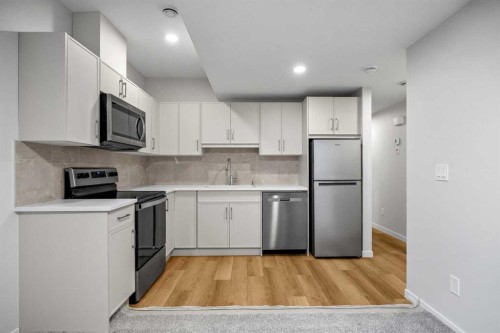 64 Homestead View Ne, Calgary, AB - Indoor Photo Showing Kitchen