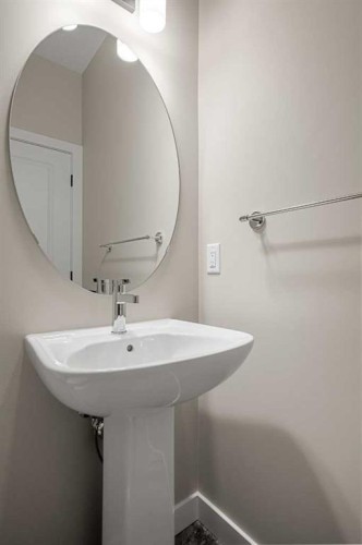 62 Amblefield Common Nw, Calgary, AB - Indoor Photo Showing Bathroom