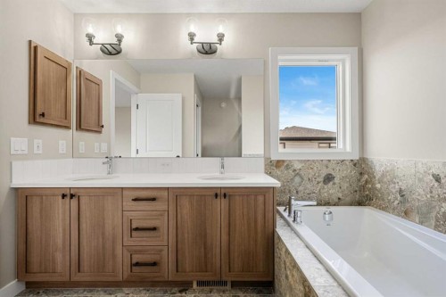 62 Amblefield Common Nw, Calgary, AB - Indoor Photo Showing Bathroom