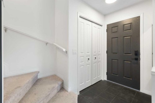 211 Elgin Meadows Gardens Se, Calgary, AB - Indoor Photo Showing Other Room