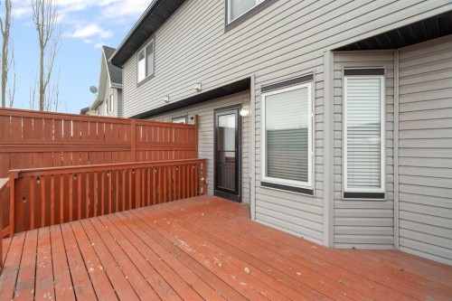 211 Elgin Meadows Gardens Se, Calgary, AB - Outdoor With Exterior