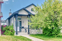 12 Taravista Crescent NE Calgary, AB T3J 4N9