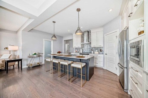 98 Legacy Lane Se, Calgary, AB - Indoor