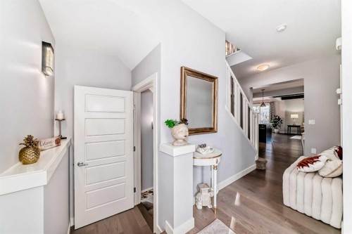 98 Legacy Lane Se, Calgary, AB - Indoor Photo Showing Other Room