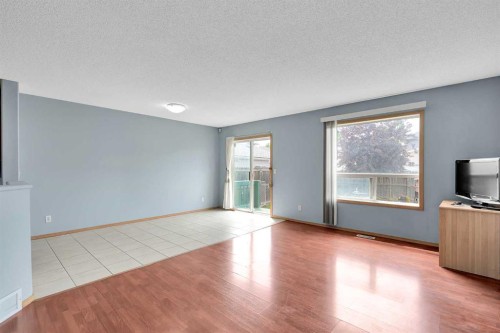 15 Harvest Rose Circle Ne, Calgary, AB - Indoor
