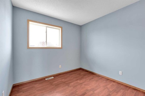 15 Harvest Rose Circle Ne, Calgary, AB - Indoor Photo Showing Other Room
