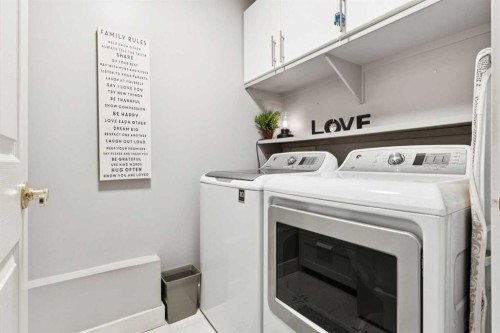 41 Shannon Circle Sw, Calgary, AB - Indoor Photo Showing Laundry Room