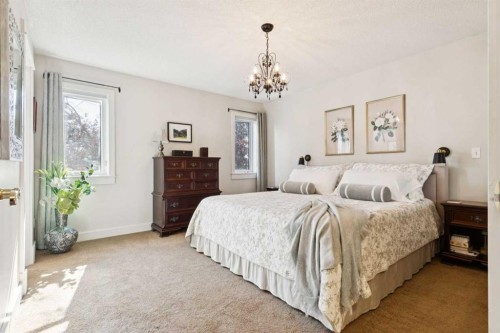 41 Shannon Circle Sw, Calgary, AB - Indoor Photo Showing Bedroom