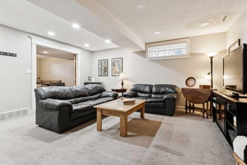 41 Shannon Circle Sw, Calgary, AB - Indoor