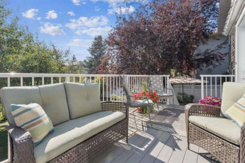 41 Shannon Circle Sw, Calgary, AB - Outdoor With Deck Patio Veranda
