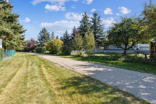 41 Shannon Circle Sw, Calgary, AB - Outdoor