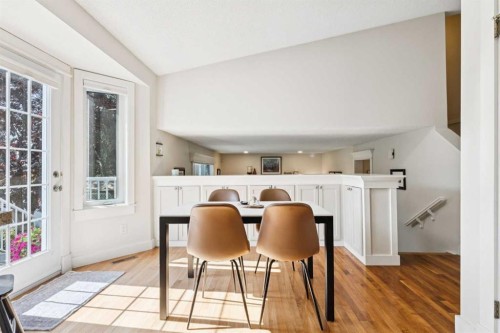 41 Shannon Circle Sw, Calgary, AB - Indoor Photo Showing Dining Room
