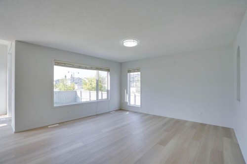 382 Brightonstone Green Se, Calgary, AB - Indoor Photo Showing Other Room
