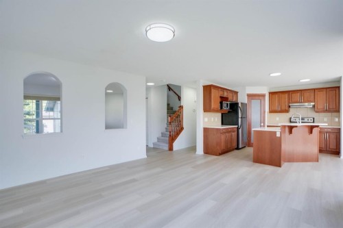 382 Brightonstone Green Se, Calgary, AB - Indoor Photo Showing Kitchen