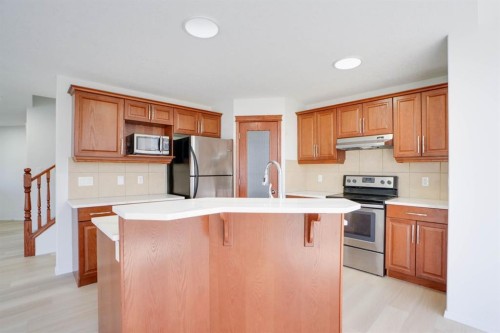 382 Brightonstone Green Se, Calgary, AB - Indoor Photo Showing Kitchen