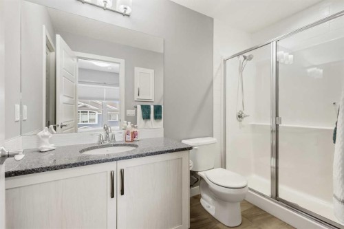 3 Sage Bluff Heights Nw, Calgary, AB - Indoor Photo Showing Bathroom