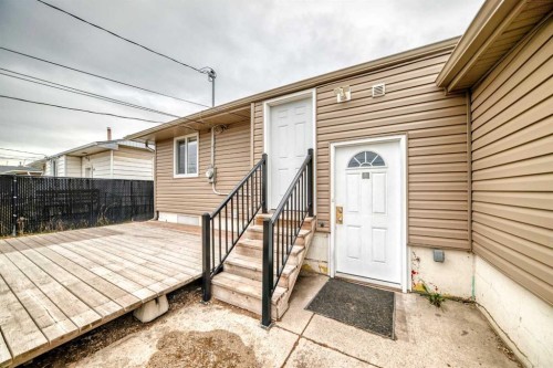 1835 42 Street Se, Calgary, AB - Outdoor With Exterior