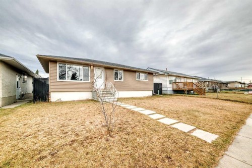 1835 42 Street Se, Calgary, AB - Outdoor With Exterior