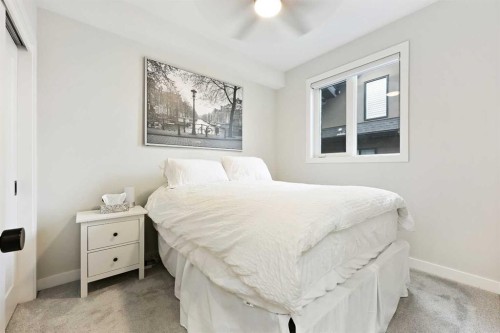 4929 20 Street Sw, Calgary, AB - Indoor Photo Showing Bedroom