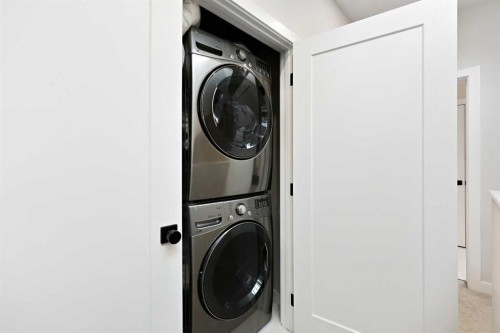 4929 20 Street Sw, Calgary, AB - Indoor Photo Showing Laundry Room