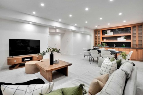 6312 Lacombe Way Sw, Calgary, AB - Indoor Photo Showing Living Room