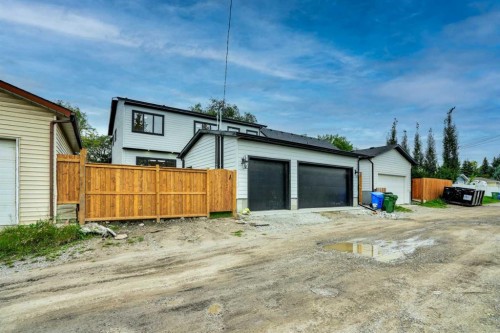 6312 Lacombe Way Sw, Calgary, AB - Outdoor With Exterior