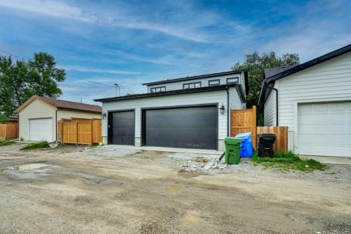 6312 Lacombe Way Sw, Calgary, AB - Outdoor With Exterior