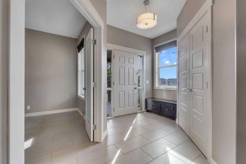 204 Sunset View, Cochrane, AB - Indoor Photo Showing Other Room