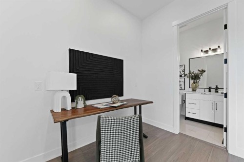 5011 21 Avenue Nw, Calgary, AB - Indoor Photo Showing Office